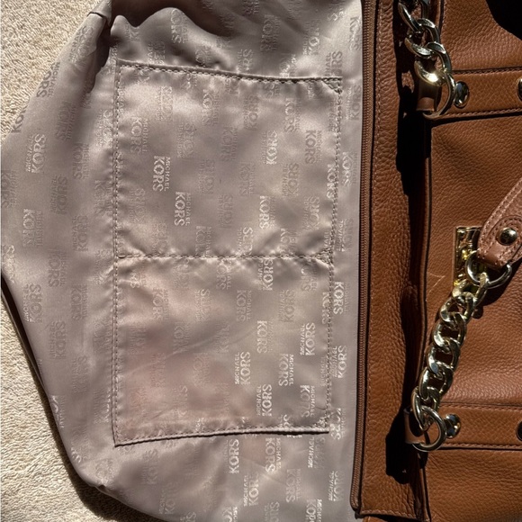 Michael Kors Delancey Tote Crossbody Bag Tan Brown leather with gold hardware - Picture 8 of 11